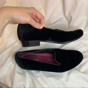 Munro velvet loafers size 8 B